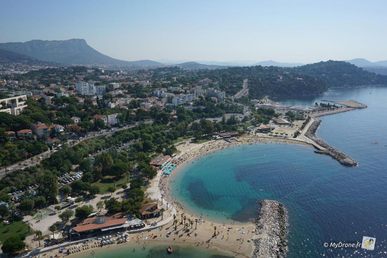 T4, Proche Port /